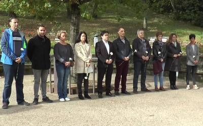 Memoriaren Egunean ekitaldiak egin zituzten Zarautzen, Azpeitian eta Azkoitian