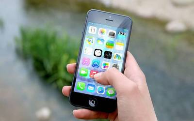 Telefono mugikorren erabilera ikastaroa, erretiratuendako