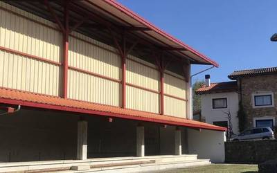 Garaiko pilotalekua zarratu egingo dute albotik, 131.000 euro erabilita
