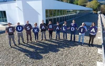 Laboral Kutxa Euskaraldiarekin bat