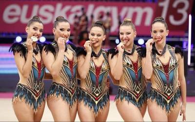 Urrezko domina lortu dute Nahia Arguiz eta Lorea Armendarizek Euskalgym 2018an