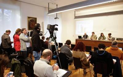 'Barometroa' aurkeztuko du gaur parlamentuak