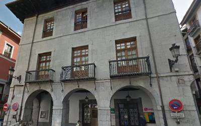 EHUk hezkuntza eskaintza aurkeztuko du gaur Sindikatu Zaharrean