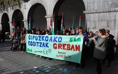 San Martin egoitzako eta eguneko zentroko langileak grebara deitu ditu ELAk