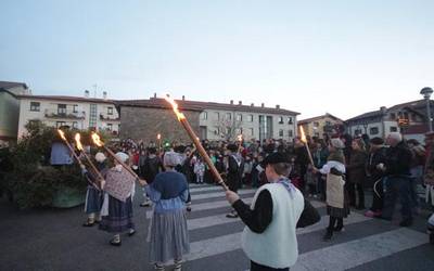Eguberrietarako egitaraua prest dute Aian
