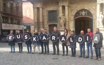 Iruñeko Udalak bat egin du Euskaraldia ekimenarekin