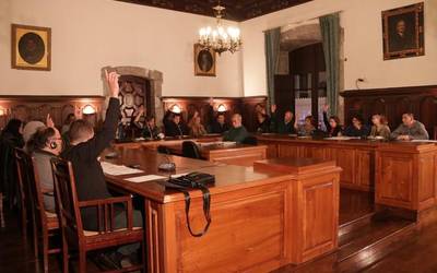 2019rako Udal aurrekontuak onartuta, eta adostasun izpiak Kiroldegia berritzeko