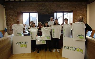 Gazteentzat sorturiko Gazte On programa aurkeztu dute