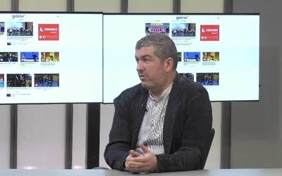 Iban Arantzabal: "Gure gaurko irakurlea eskuko telefonoan dago"