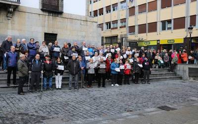 «Pentsio duinak» eskatzera plazara itzuli dira pentsiodunak