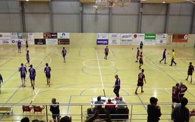 Talde urdinak 25 eta 21eko emaitza parekatuarekin  irabazi dio Somos Eibar taldeari