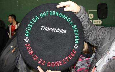 Nafarroa nagusitu zaio Bizkaiari Donezteben jokatutako herri kirol eta crossfit desafioan