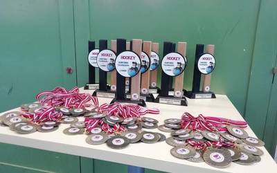 Ganbegi eta Latiorro HT garaile, Gabonetako hockey txapelketan