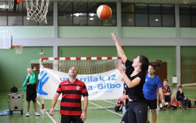 Saskibaloiaren plaza bihurtu da gaurkoan Zubikoa