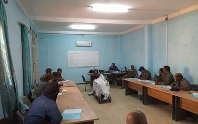 Brun forjatik Tindufera sahararrak trebatzera