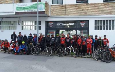 Urtea mendi bizikletan bukatu dute Beran