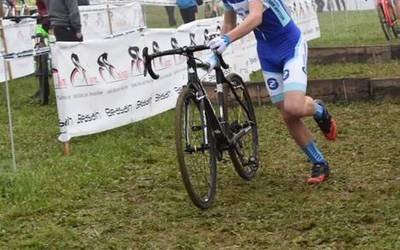 Kimetz Etxabe bosgarren izan da Euskadiko Ziklo Kros txapelketan