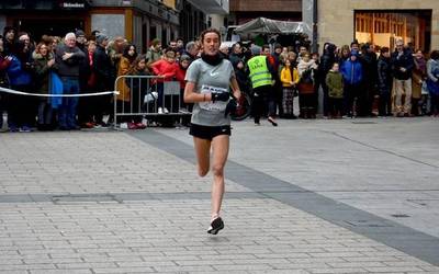 Jone Zabaletak irabazi du Azpeitiko San Silbestre lasterketa