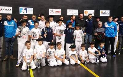 Urtea amaitzeko Gabon Pilota Saria jokatu dute