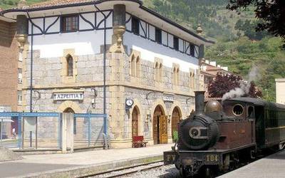 Oporren ostean, zabalik da Burdinbidearen Euskal Museoa