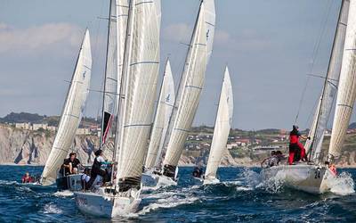 Bela-estropadako denboraldiari ekingo diote aste-akabuan Getxon