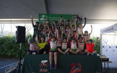 20 urte, gaztetxoen artean txirrindularitzarako zaletasuna bultzatzen