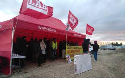 Grebaren hamabosgarren egunean ere kaleak hartuko dituzte Huerta de Peraltako langileek
