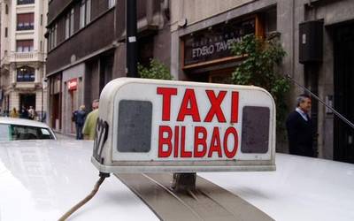 Emakume taxistek elkarretaratzea egingo dute Bilbon