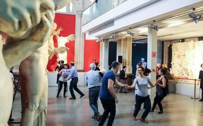 Swingez betetako igandea berriz ere Bilboko Berreginen Museoan