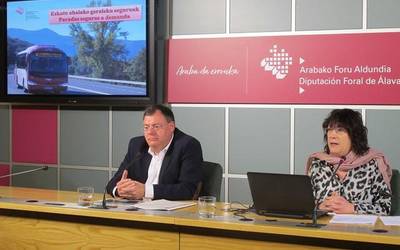 Foru garraioak eskatu ahalako geralekuak eskainiko dizkie gauetan emakumeei eta adingabeei