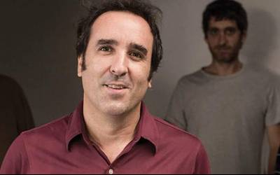 «Taldearen musika diskora eraman dugu»