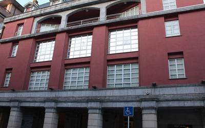 Pianoko eta lengoaia musikaleko ordezko irakaslea lortzeko deialdi publikoa egin du udalak