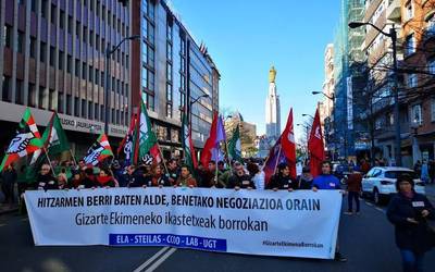 Jarraipen txikia izaten ari da greba eskualdeko gizarte ekimeneko itunpeko ikastetxeetan