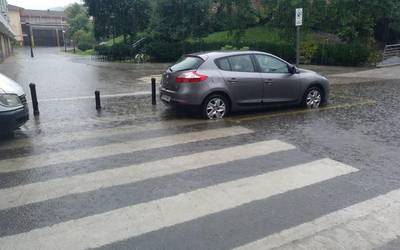 Abisu horia ezarri dute gaurko eta alerta laranja biharko