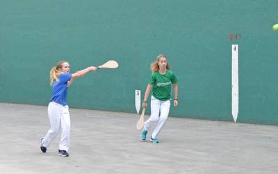 Haurrentzako pala ikastaroan, izena emateko epea