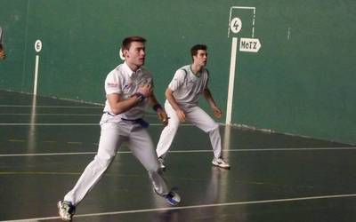 Malerrekako eskuz binakako txapelketako elite mailako finalerdiak gaur jokatuko dituzte Donezteben