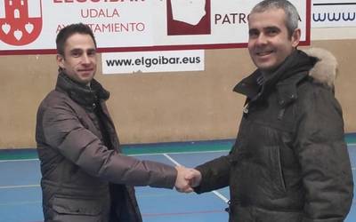 Sukia enpresa izango da Sanloren Eskubaloi Eskolako babeslea