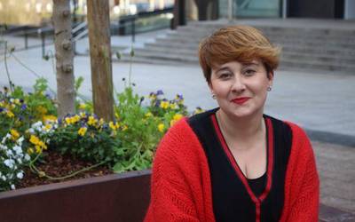 Libe Aranburu: "Euskaraz bikoizterik ez dela behar uste badute, esan dezatela"