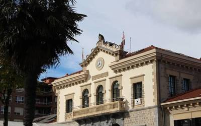 Udalak zortzi plaza beteko dituen enplegu eskaintza publikoa onartu du