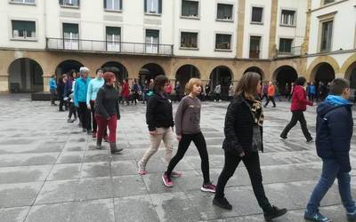 Euskal dantzak berriro plazetara ateratzeko asmoz, ekimenak antolatu ditu Udaberrik