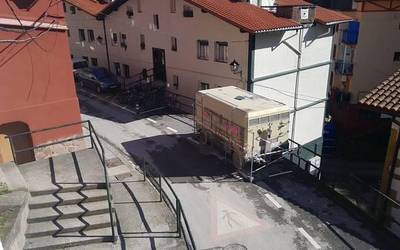 Ubilloserako bideak itxita jarraituko du kotxeentzat, gutxienez, 18ra arte