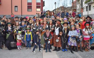 Azkeneko padera-hotsak, inauterien aurretik