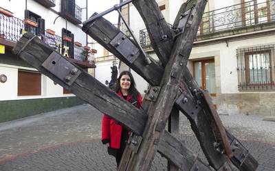 "Memoria historikoan emakumeak falta dira"
