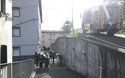 Sute txiki bat izan da goizean Jadarre auzoan