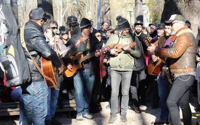[IRITZIA] Zuzeneko musikaren amaiera