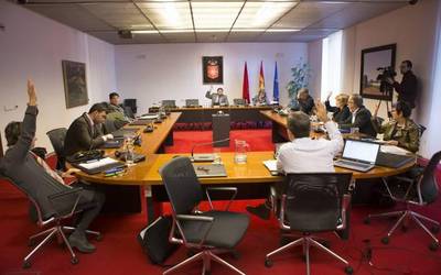 Nafarroako Kutxaren desagertzea ekidin zitekeen