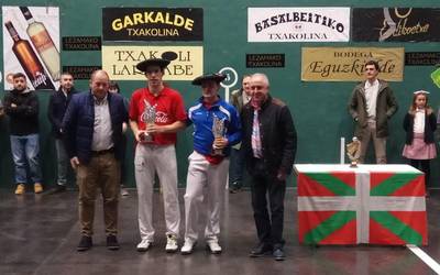 Salaberria-Uriondo eta Alberdi-Aizpitarte, txapeldunak Lezamako Pilota Txapelketan