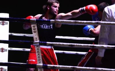 Boxeo jaialdia iruditan