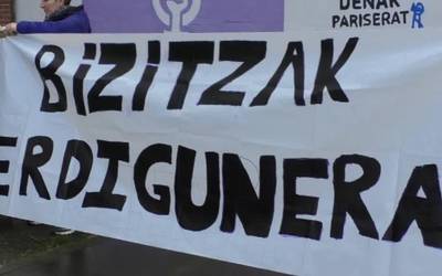 Itsasondoarrak ere M8ko greba feministarekin