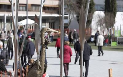 Santa Barbara plaza eraberritua inauguratu dute